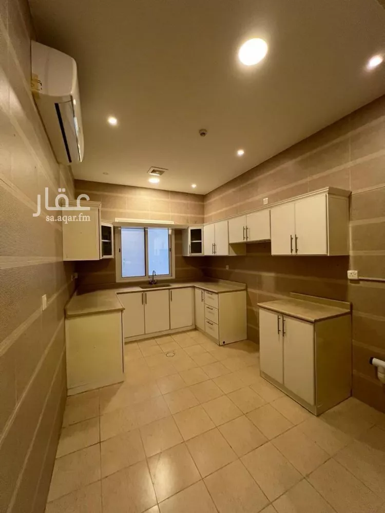 شقة للإيجار في شارع ابن سلامه, حي البندرية, مدينة الخبر, المنطقة الشرقية