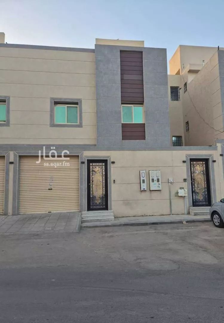 فيلا للبيع في شارع مسلمة بن عبدالملك, حي العزيزية, مدينة الرياض, منطقة الرياض