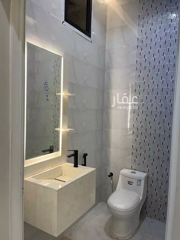 فيلا للبيع في شارع محمد حبيب الله الشنقيطي, حي أجا, مدينة حائل, منطقة حائل صورة 2