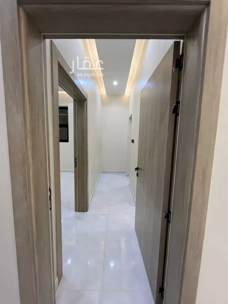 فيلا للبيع في شارع محمد حبيب الله الشنقيطي, حي أجا, مدينة حائل, منطقة حائل صورة 4