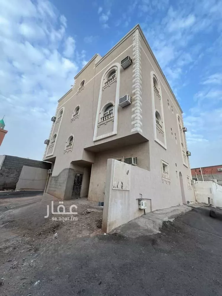 عمارة للبيع في شارع أبو بكر بن عبدالرحمن, حي العريض, مدينة المدينه المنوره, منطقة المدينة المنورة