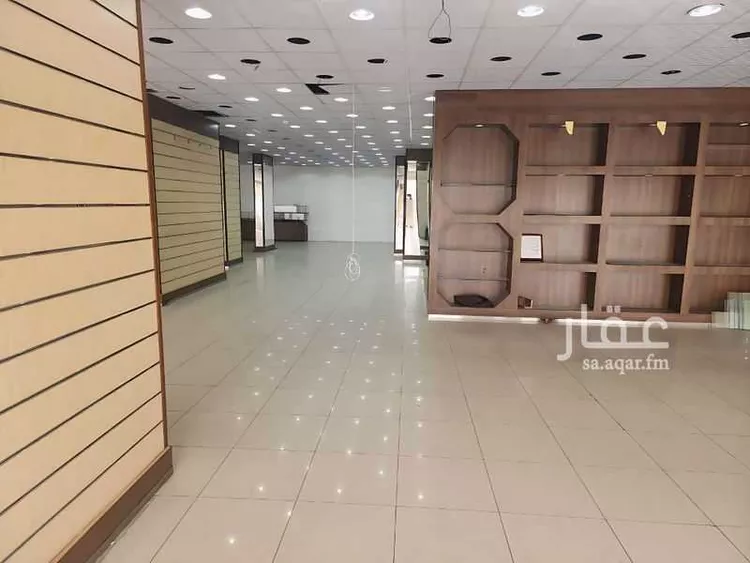 محل للإيجار في شارع ممر مشاه 1027, حي الدفاع, مدينة المدينة المنورة, منطقة المدينة المنورة