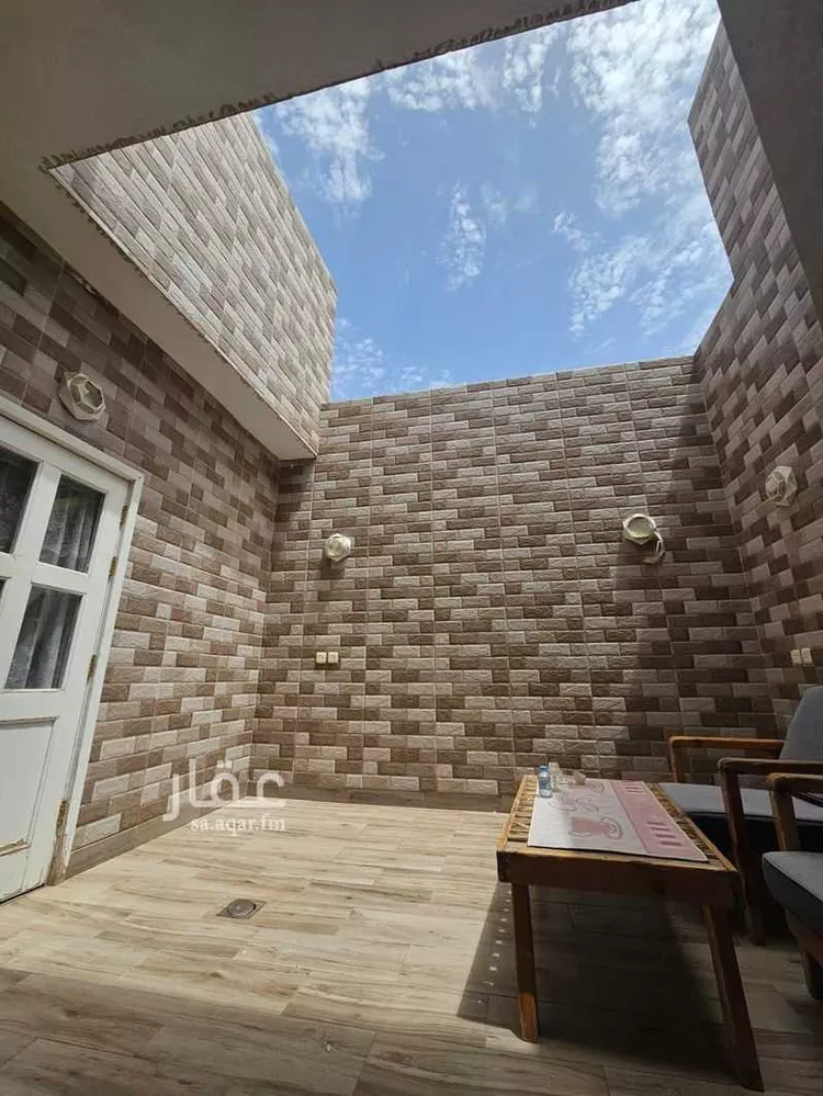 فيلا للبيع في شارع اسامة بن مالك بن قهطم, حي الروابي, مدينة المدينة المنورة, منطقة المدينة المنورة صورة 4