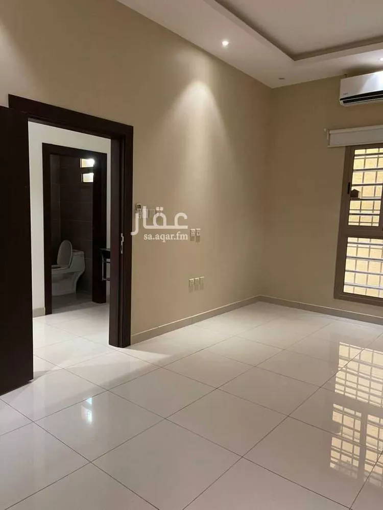 عمارة للبيع في شارع شارع رقم 207, حي الياسمين, مدينة الرياض, منطقة الرياض صورة 3