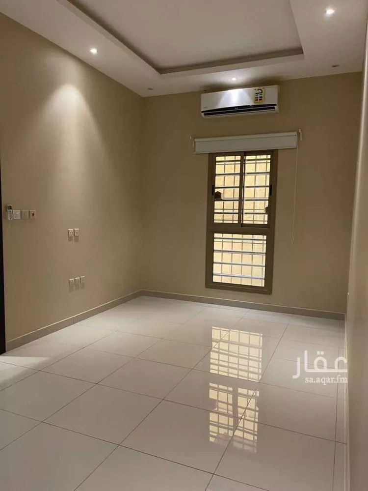 عمارة للبيع في شارع شارع رقم 207, حي الياسمين, مدينة الرياض, منطقة الرياض صورة 5