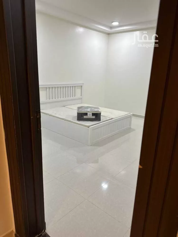 شقة للإيجار في شارع علي بن عبدالله الجفالي, حي المروج, مدينة عنيزة, منطقة القصيم صورة 2