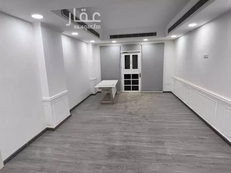 محل للإيجار في شارع  عبدالله العنقري, حي الملك سلمان, مدينة الرياض, منطقة الرياض صورة 2