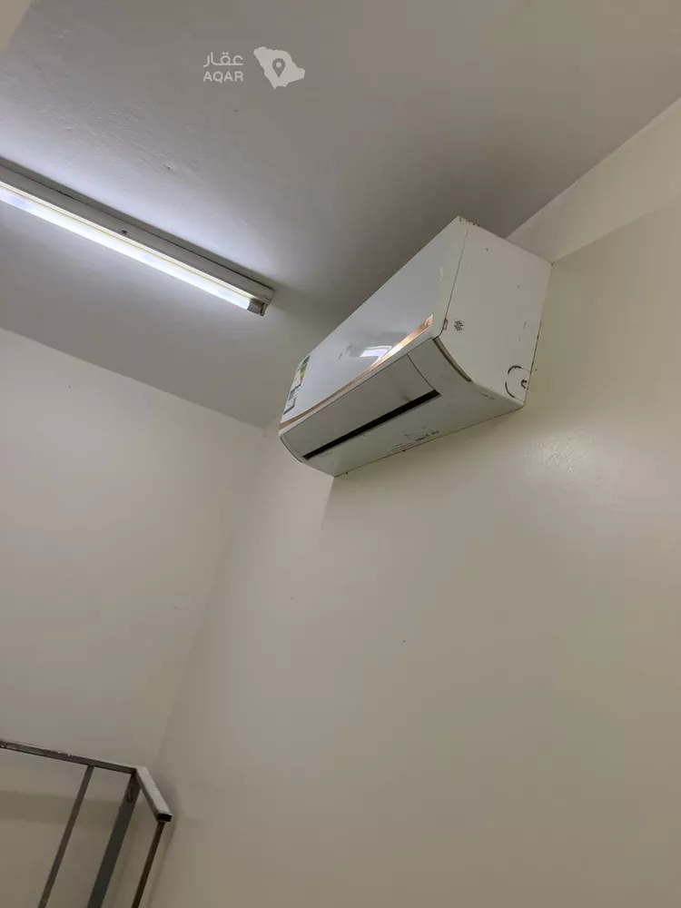 Room for Rent in Riyadh Okaz 5