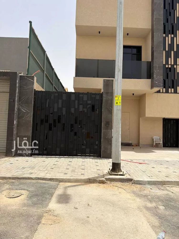 دور للبيع في شارع الأمير جلوي بن تركي بن عبدالله, حي الملك فهد, مدينة الرياض, منطقة الرياض صورة 4
