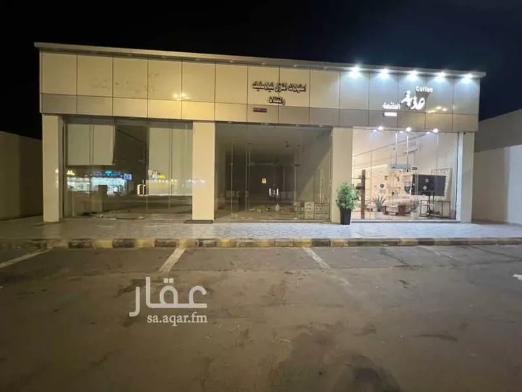 عمارة للإيجار في شارع حذيفة ابن عبيد المرادي, حي المدائن, مدينة حائل, منطقة حائل