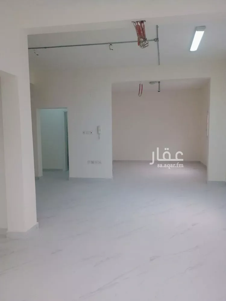 مكتب تجاري للإيجار في شارع طريق عثمان بن عفان الفرعي, حي الإزدهار, مدينة الرياض, منطقة الرياض صورة 3