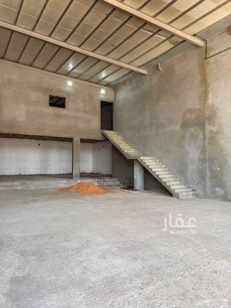 محل للإيجار في شارع شارع الأمير سعود بن عبدالمحسن آل سعود, حي الوادي, مدينة حائل, منطقة حائل صورة 2