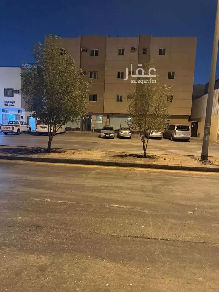 عمارة للإيجار في شارع محمد بن دخيل, حي العقيق, مدينة الرياض, منطقة الرياض