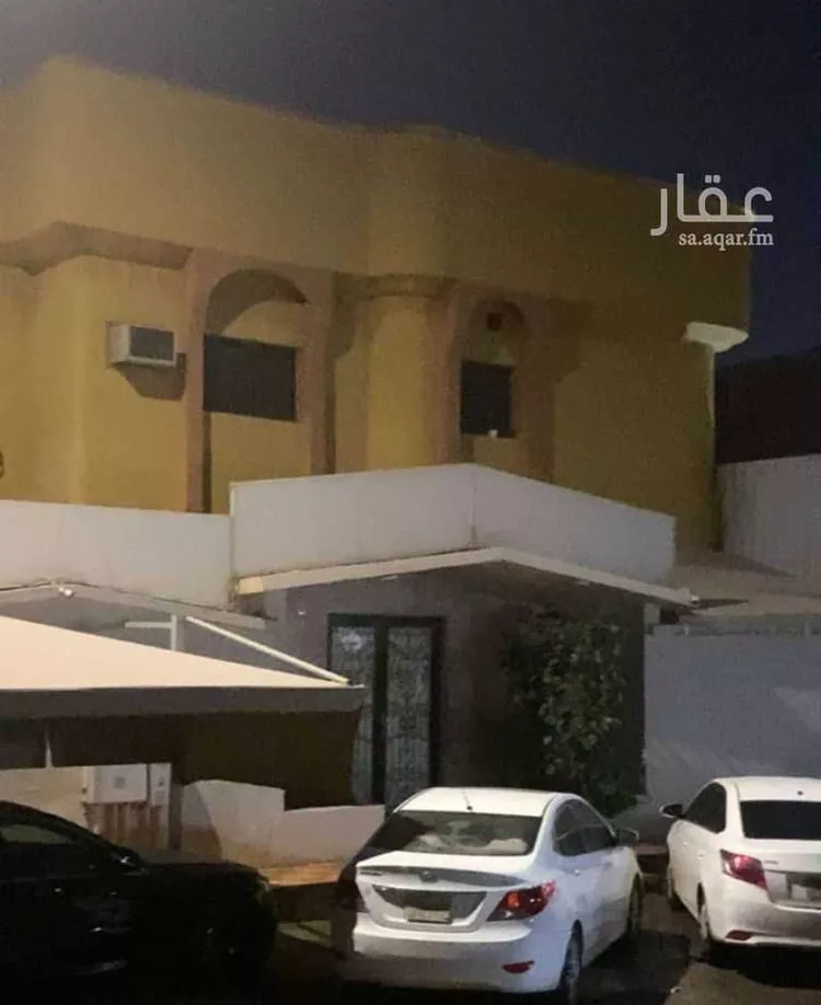 فيلا للبيع في شارع احمد حجر العسقلاني, حي بدر, مدينة الدمام, المنطقة الشرقية صورة 2