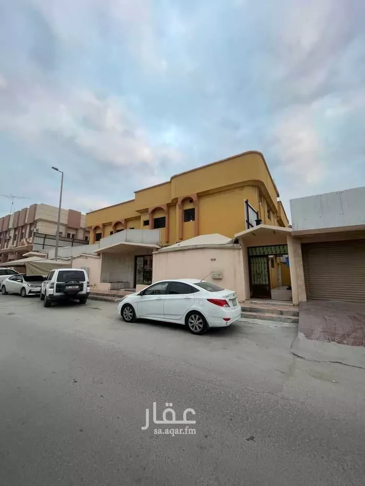 فيلا للبيع في شارع احمد حجر العسقلاني, حي بدر, مدينة الدمام, المنطقة الشرقية