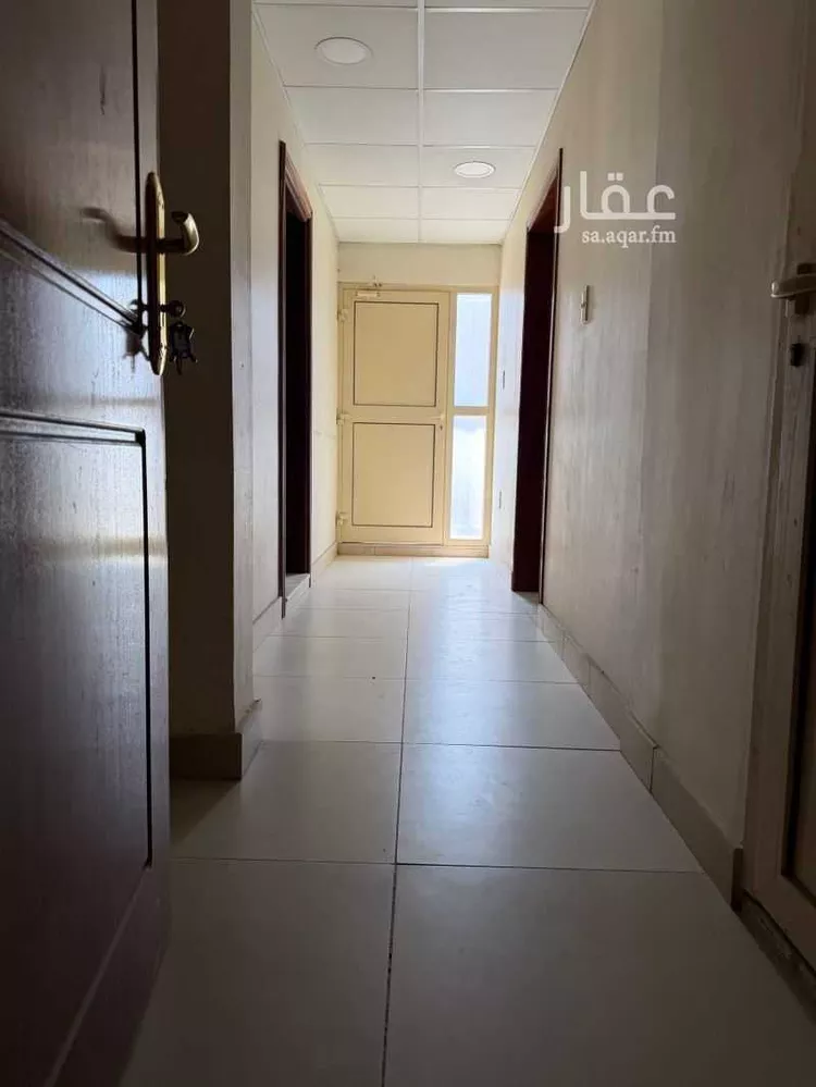 Commercial Office for Rent in Al Khobar Madinat Al Umal صورة 4