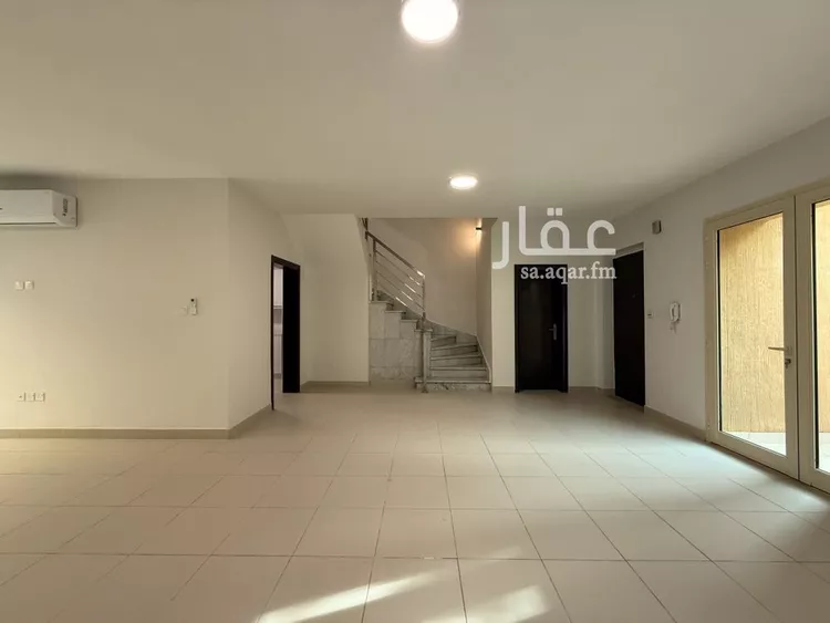 فيلا للإيجار في شارع عبدالرحمن الناصري, حي المؤتمرات, مدينة الرياض, منطقة الرياض صورة 3