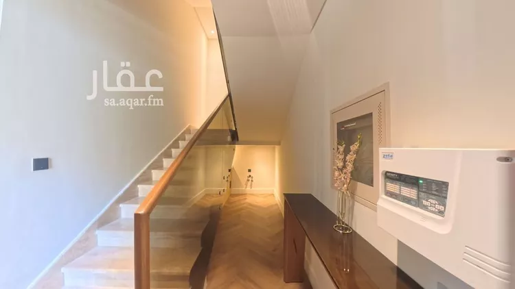 فيلا للإيجار في شارع الملك فهد , حي الرحمانية, مدينة الرياض, منطقة الرياض صورة 3