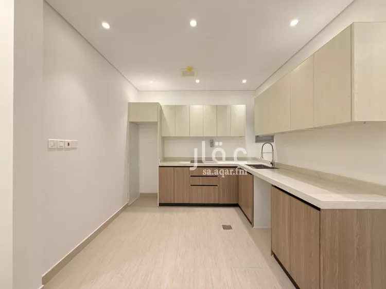 شقة للإيجار في شارع سكاكا, حي العليا, مدينة الرياض, منطقة الرياض 7