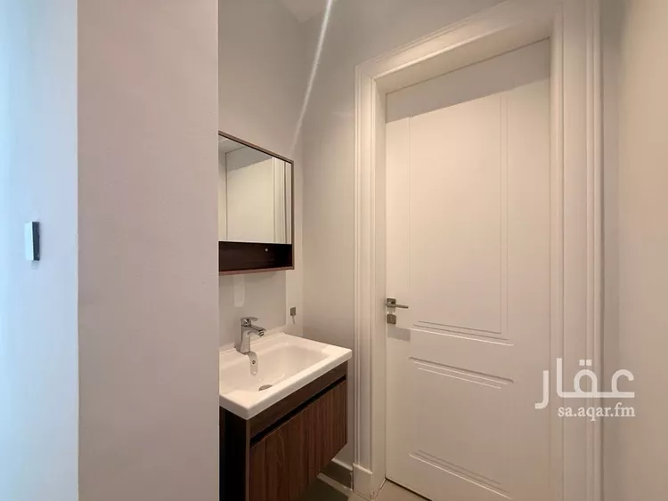 شقة للإيجار في شارع الامير سلطان ابن عبدالعزيز, حي المعذر الشمالي, مدينة الرياض, منطقة الرياض صورة 2