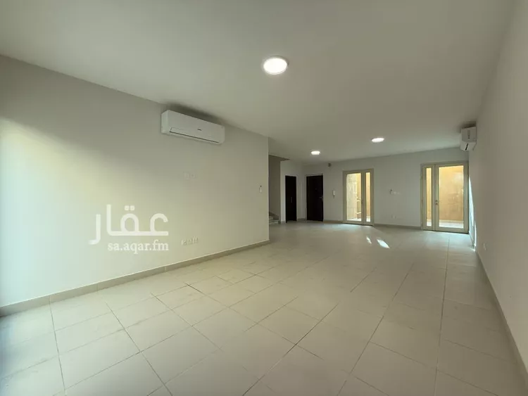 فيلا للإيجار في شارع عبدالرحمن الناصري, حي المؤتمرات, مدينة الرياض, منطقة الرياض صورة 5