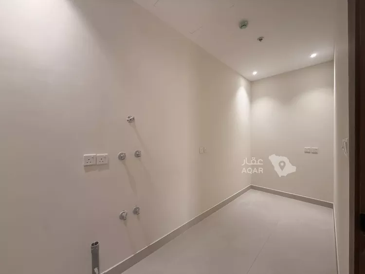 شقة للإيجار في شارع الدهناء, حي الملقا, مدينة الرياض, منطقة الرياض 5