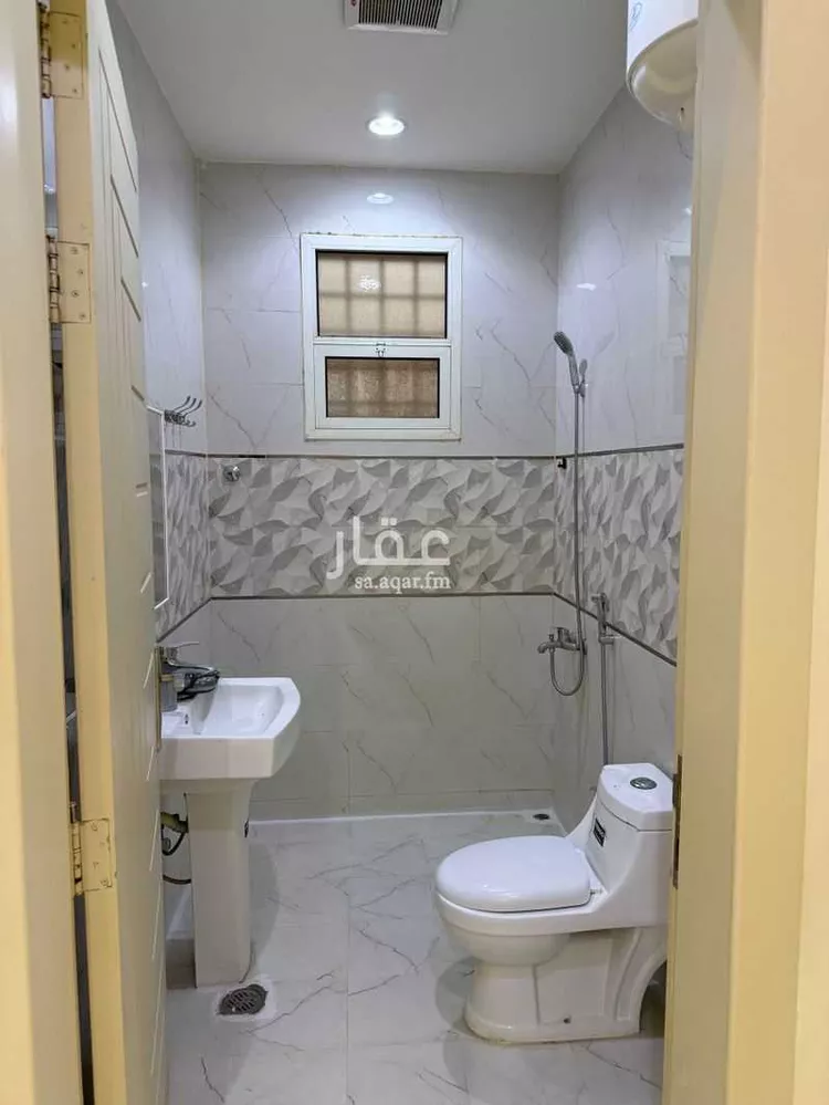 شقة للإيجار في شارع ثمينة, حي عرقة, مدينة الرياض, منطقة الرياض