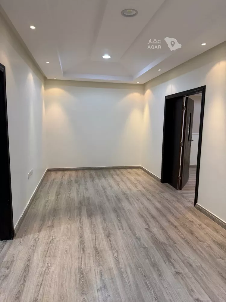 Floor for Rent in Riyadh Irqah 10