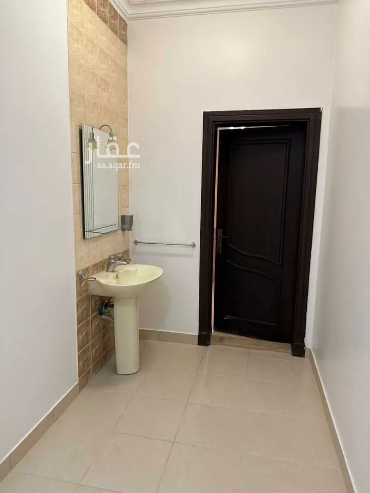 شقة للإيجار في شارع الصلاح, حي عرقة, مدينة الرياض, منطقة الرياض 10