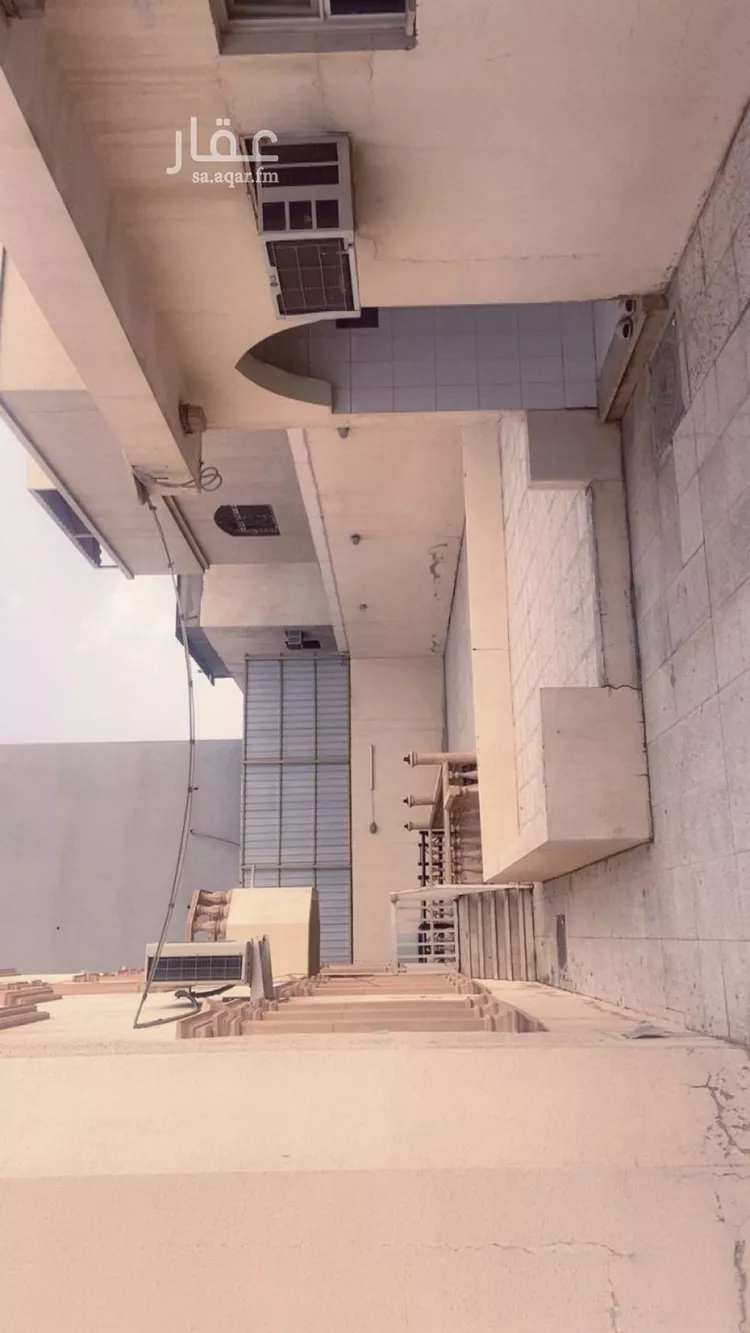 فيلا للبيع في شارع الحكم بن نافع, حي الروضة, مدينة الرياض, منطقة الرياض صورة 4