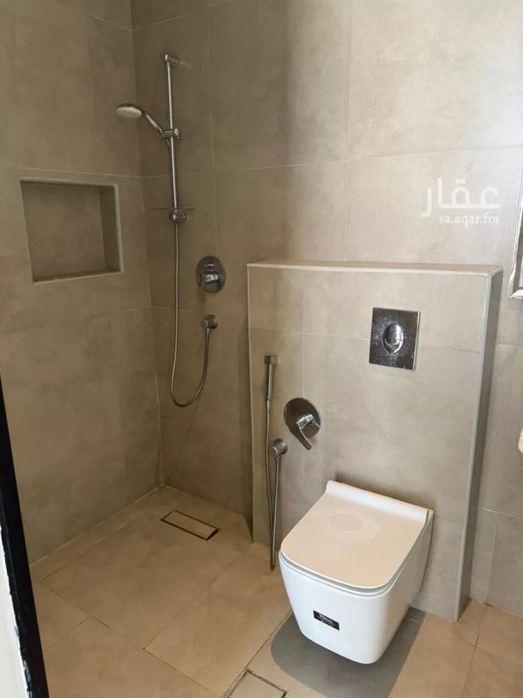 شقة للبيع في شارع عبدالرحمن بن خميس, حي العارض, مدينة الرياض, منطقة الرياض 6