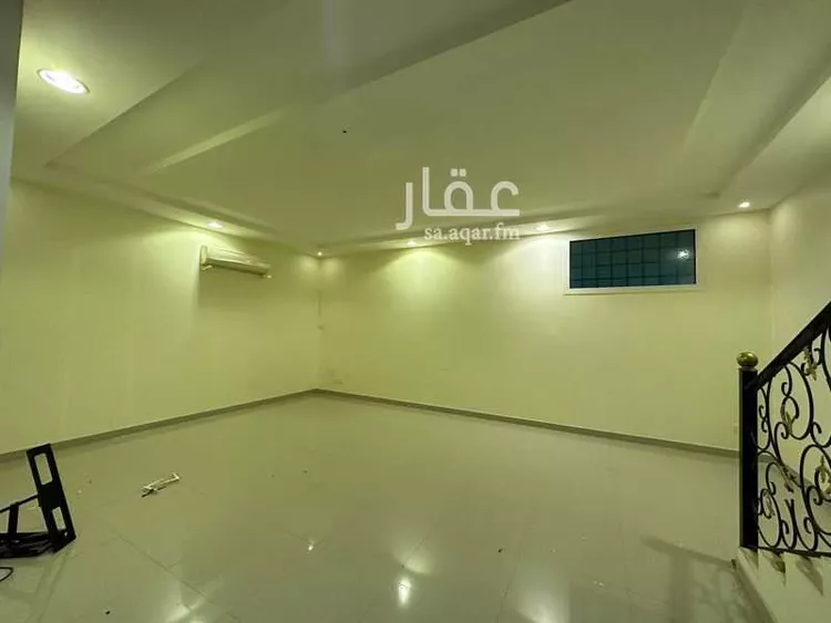 فيلا للإيجار في شارع نبرة, حي المروج, مدينة الرياض, منطقة الرياض صورة 2