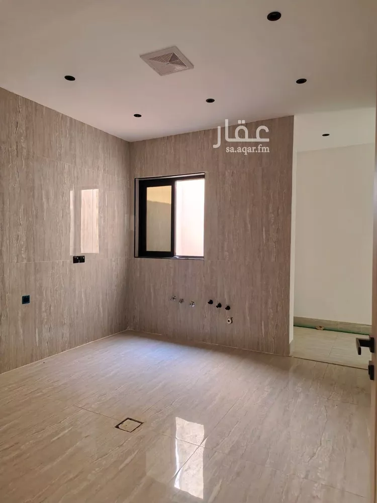 فيلا للبيع في شارع عثمان ابن الخطيب, حي ضاحية الملك فهد, مدينة الدمام, المنطقة الشرقية 6
