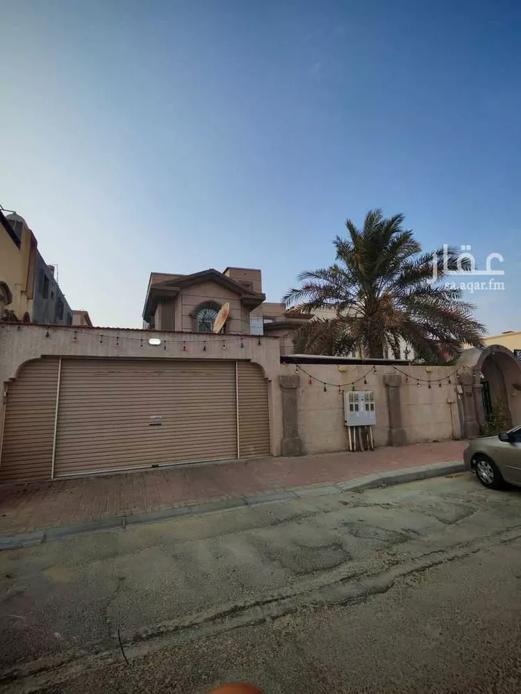 فيلا للبيع في حي الزهور, مدينة القطيف, المنطقة الشرقية