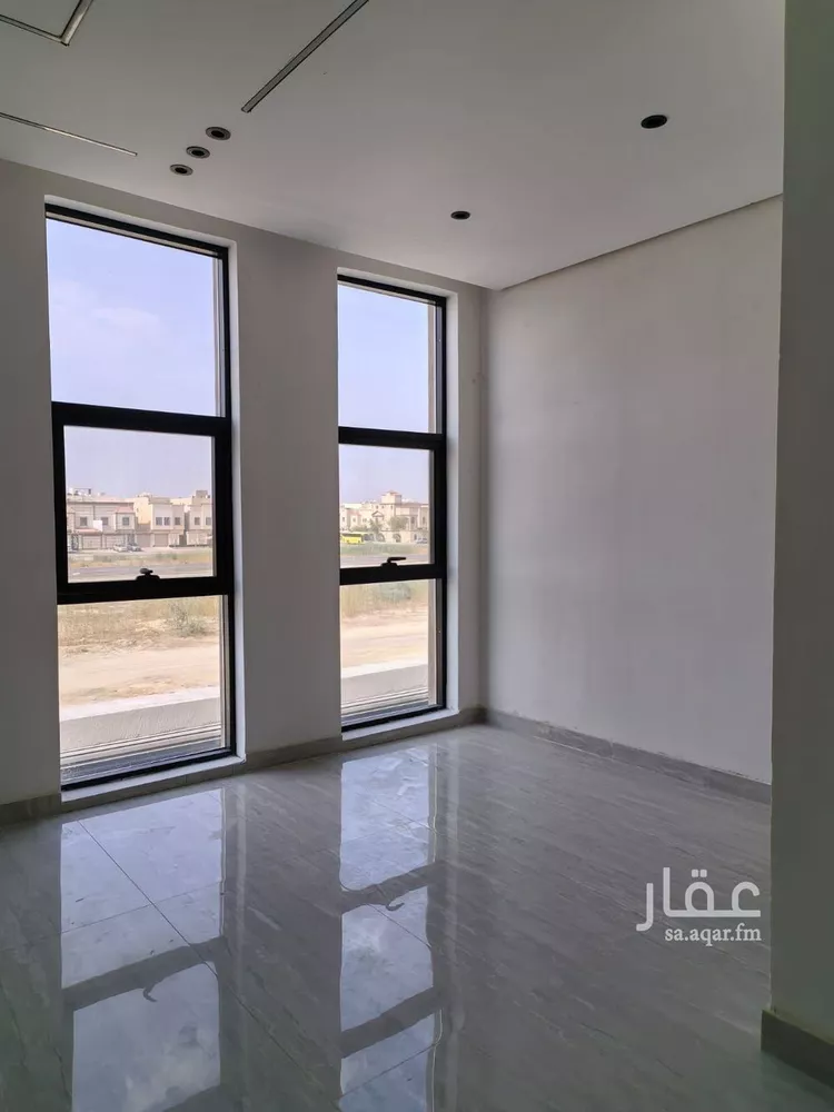فيلا للبيع في شارع عثمان ابن الخطيب, حي ضاحية الملك فهد, مدينة الدمام, المنطقة الشرقية 11