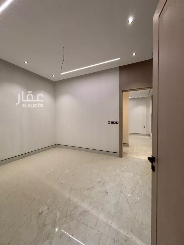 فيلا للبيع في شارع ام الهوشان, حي الصواري, مدينة الخبر, المنطقة الشرقية 7