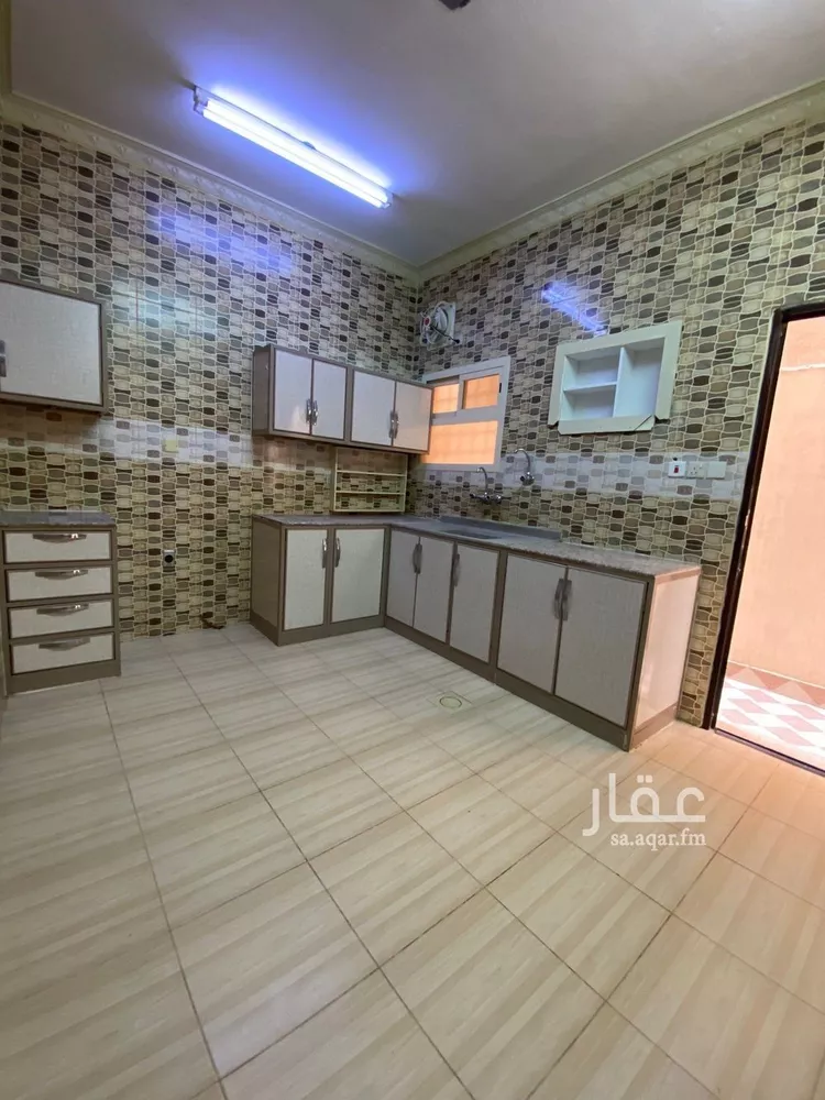 شقة للإيجار في شارع عبيد الله بن ابي يزيد, حي محاسن الأول, مدينة الاحساء, المنطقة الشرقية صورة 4