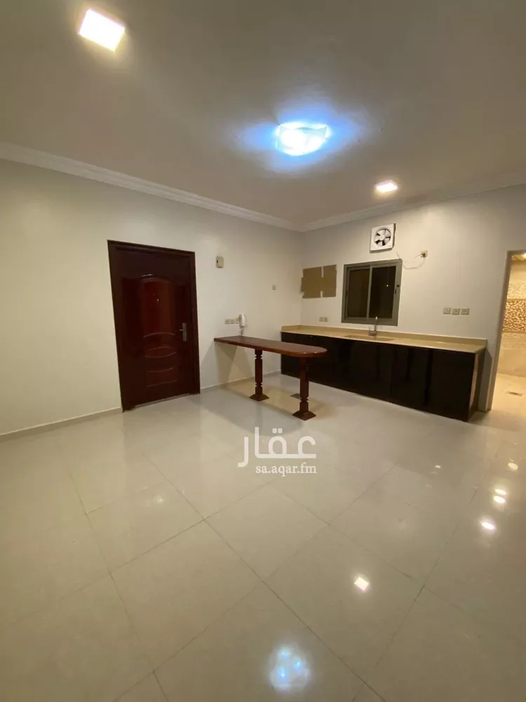 شقة للإيجار في شارع عبد الملك بن العباس, حي محاسن الأول, مدينة الاحساء, المنطقة الشرقية