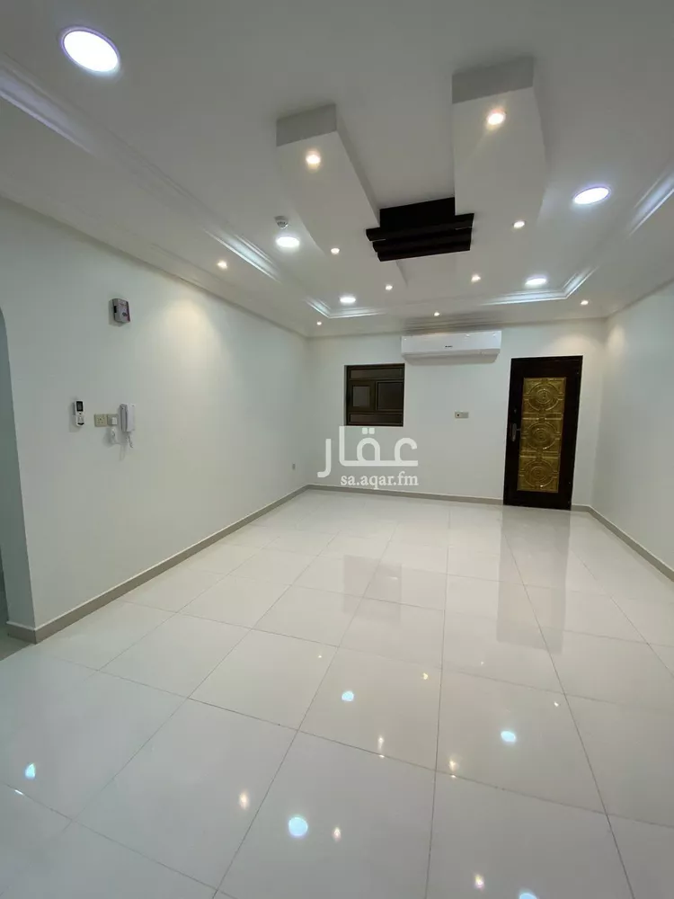 شقة للإيجار في شارع الساعة, حي الحزام الذهبي, مدينة الاحساء, المنطقة الشرقية صورة 3