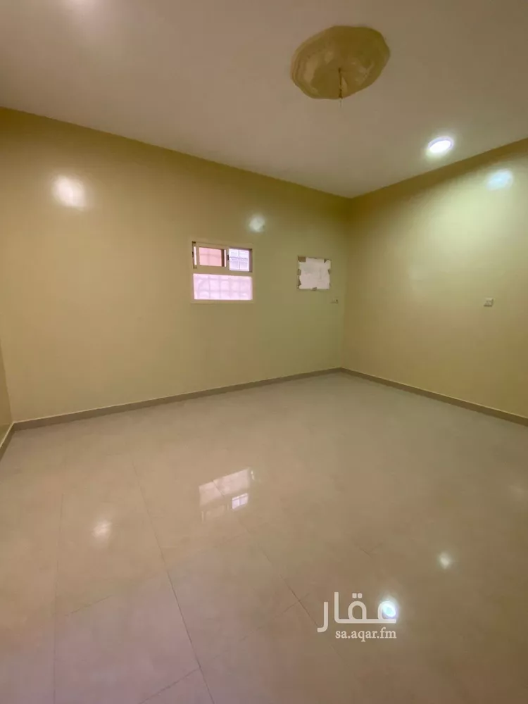 شقة للإيجار في شارع عبيد الله بن ابي يزيد, حي محاسن الأول, مدينة الاحساء, المنطقة الشرقية