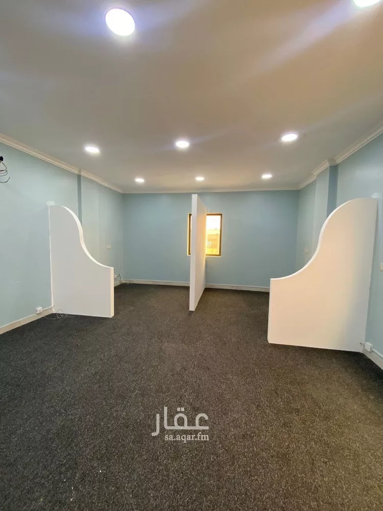مكتب تجاري للإيجار في شارع الملك سعود بن عبدالعزيز, حي السلام الأول, مدينة الاحساء, المنطقة الشرقية صورة 2