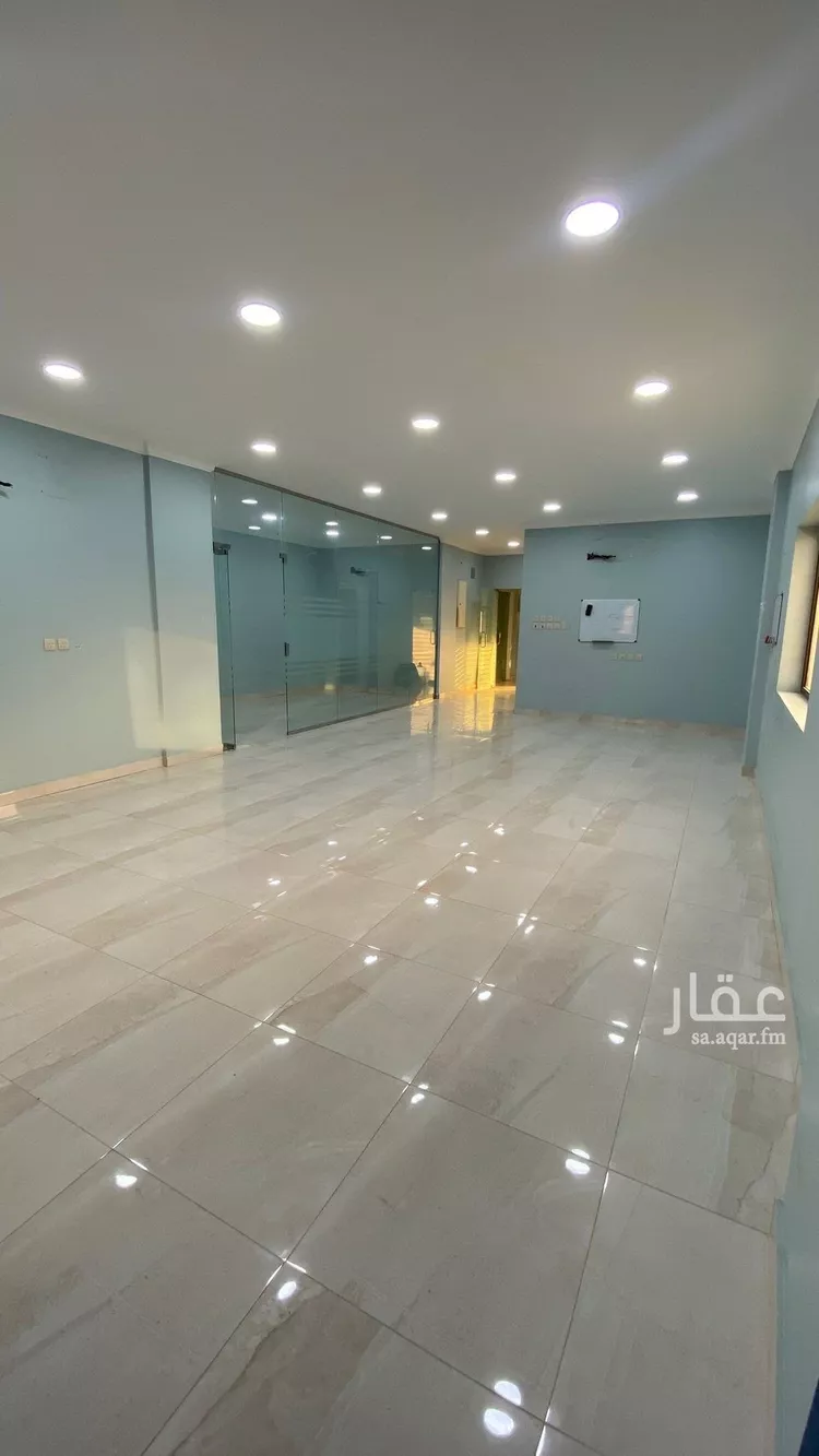 مكتب تجاري للإيجار في شارع الملك سعود بن عبدالعزيز, حي السلام الأول, مدينة الاحساء, المنطقة الشرقية