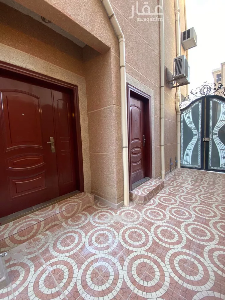 شقة للإيجار في شارع عبد الملك بن العباس, حي محاسن الأول, مدينة الاحساء, المنطقة الشرقية