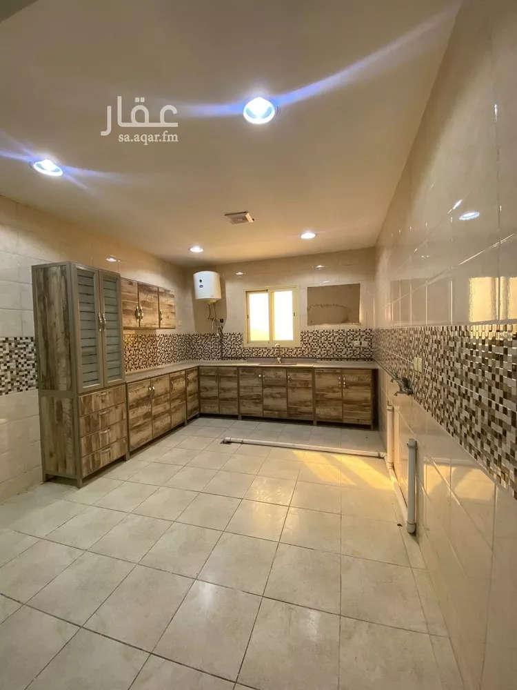 شقة للإيجار في شارع ابن حبيب, حي الحزام الذهبي, مدينة الاحساء, المنطقة الشرقية صورة 2