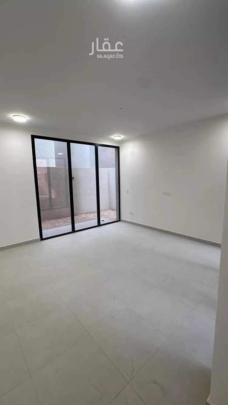 فيلا للإيجار في شارع فيصل بن بندر, حي مطار الملك خالد الدولي, مدينة الرياض, منطقة الرياض صورة 3