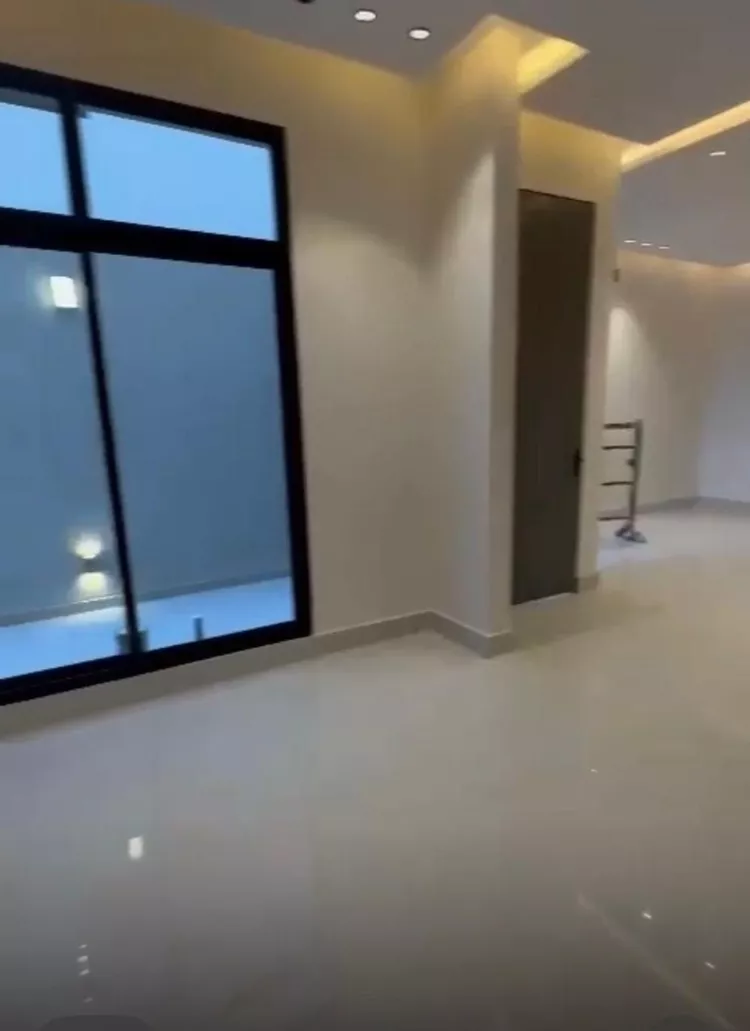 دور للبيع في شارع رقم 351, حي المونسية, مدينة الرياض, منطقة الرياض صورة 3