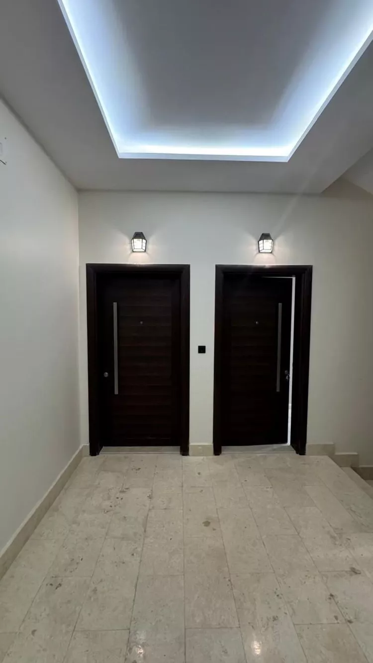 شقة للإيجار في شارع عبداللطيف ابن ابراهيم ال الشيخ, حي الصالحية, مدينة جدة, منطقة مكة المكرمة صورة 2
