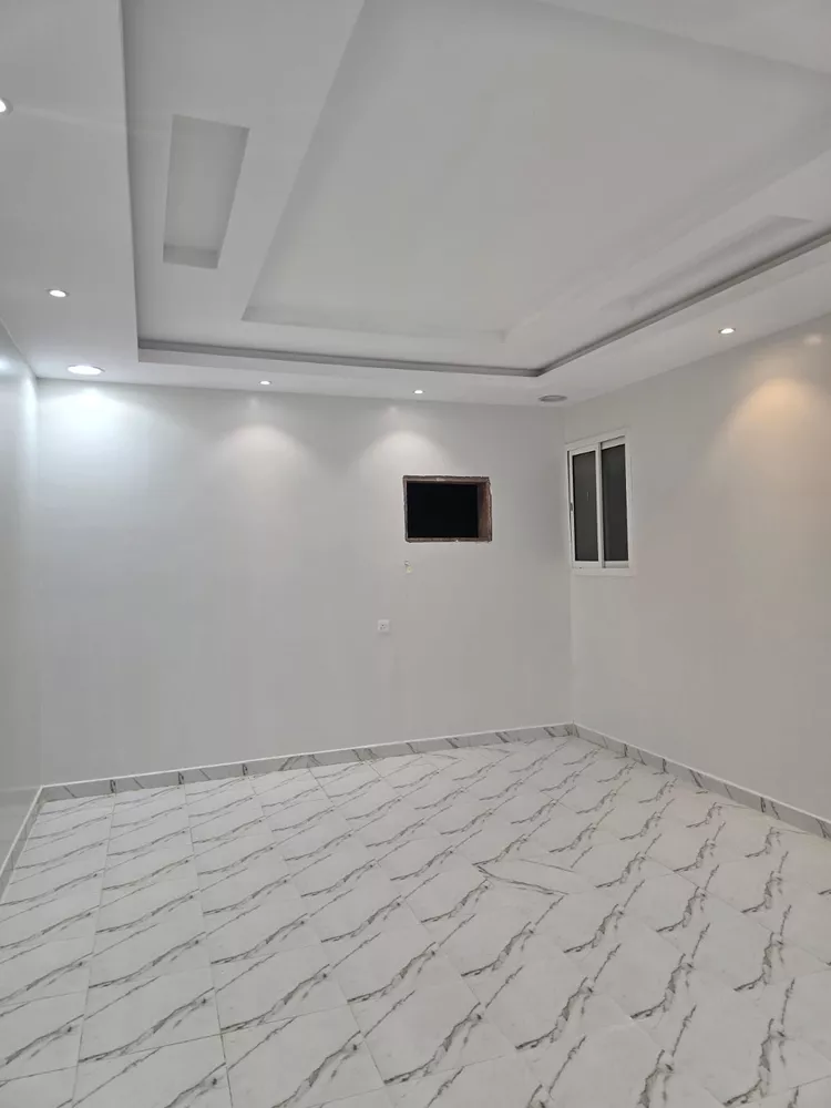 شقة للإيجار في شارع العباس بن حاتم, حي عكاظ, مدينة الرياض, منطقة الرياض 8
