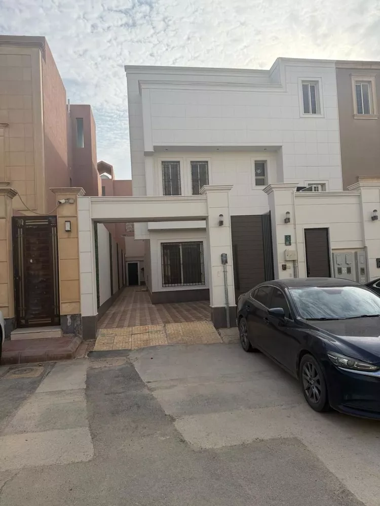 Floor for Rent in Riyadh Al Yasmin