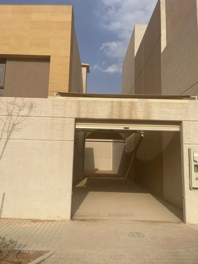Villa for Rent in Riyadh Al Arid صورة 3